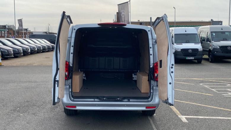 Mercedes-Benz Vito L2 Diesel Rwd 116CDI Select Van 9G-Tronic